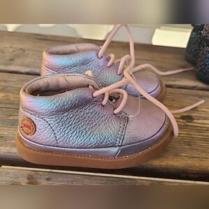 CAMPER SZ 20 / 5.5c VGUC Metallic IRRADESENT GRAYISH / LAVENDER lace up shoes